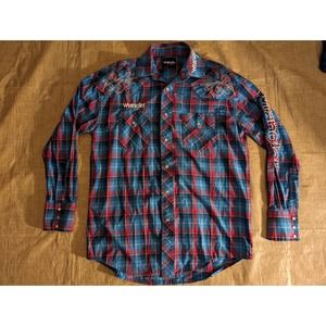 Wrangler Men’s long sleeve pearl snap plaid Medium embroidered